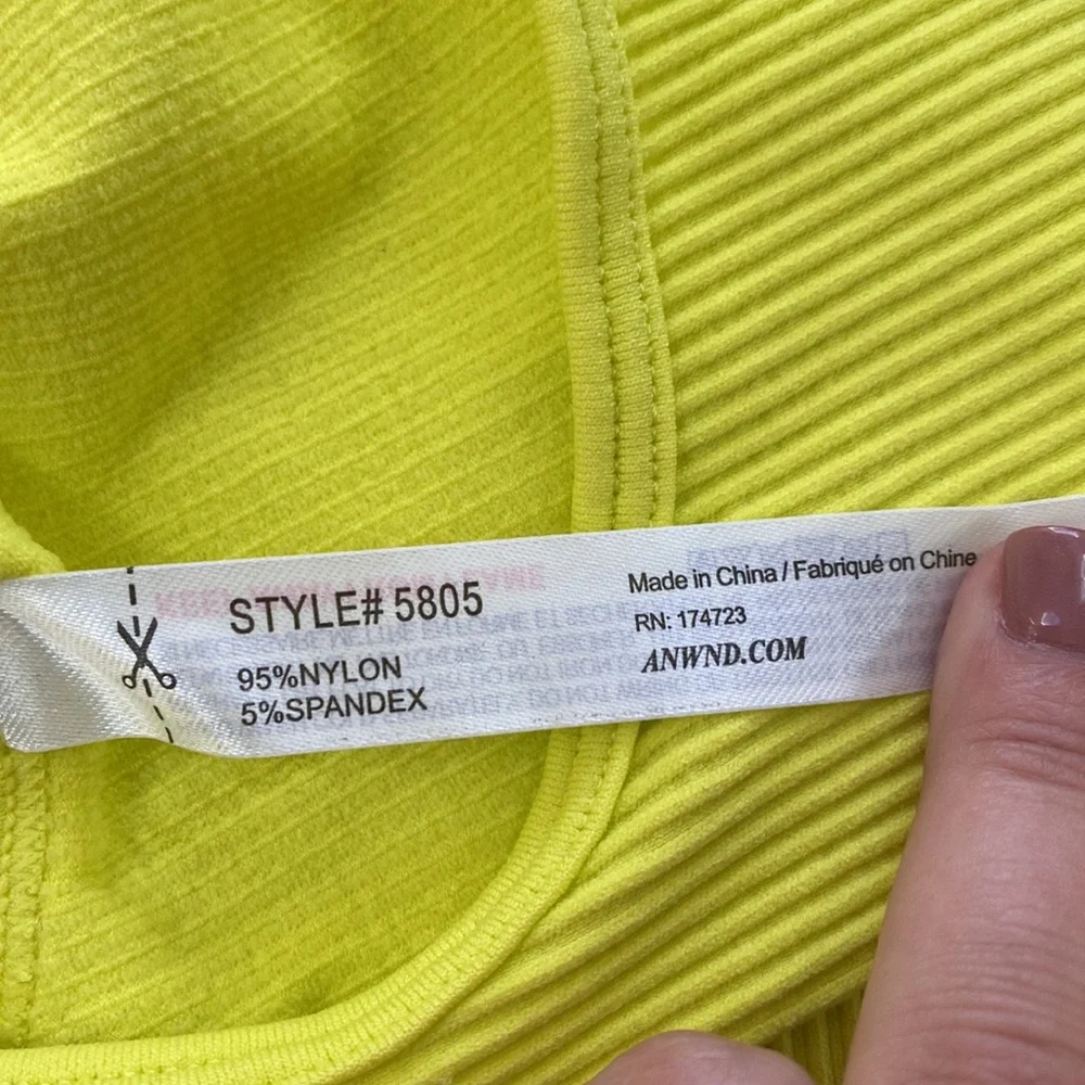 Cropped Shirt - Picture 4 of 5